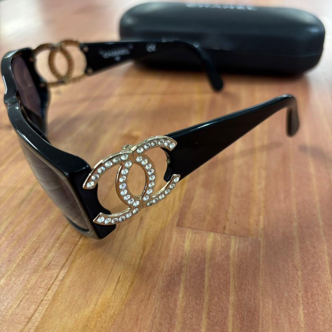 CHANEL サングラス 02461 94305 ケース付き シャネル E32