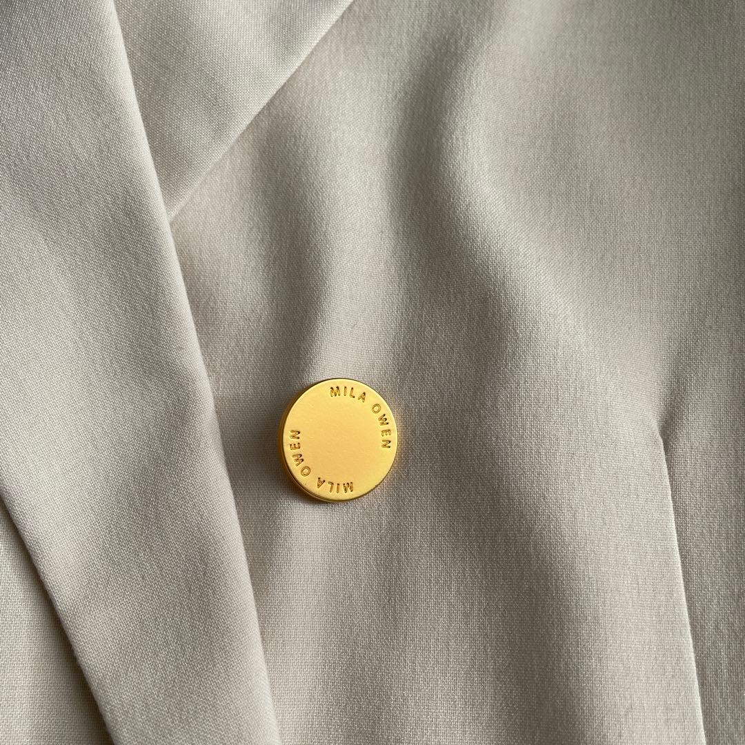 ミラオーウェン　金釦ダブルブレストコンパクトジャケット　テーラードジャケット