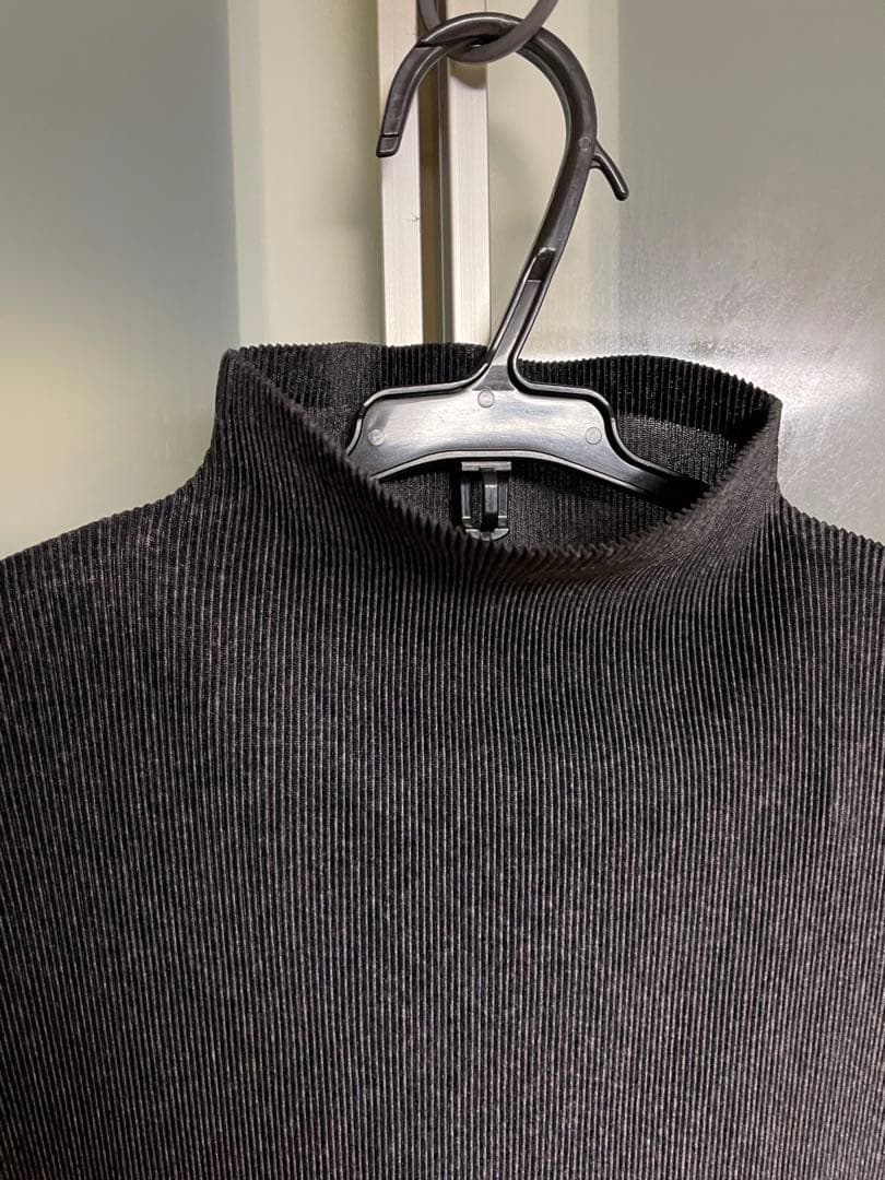 PLEATS PLEASE カットソー　黒
