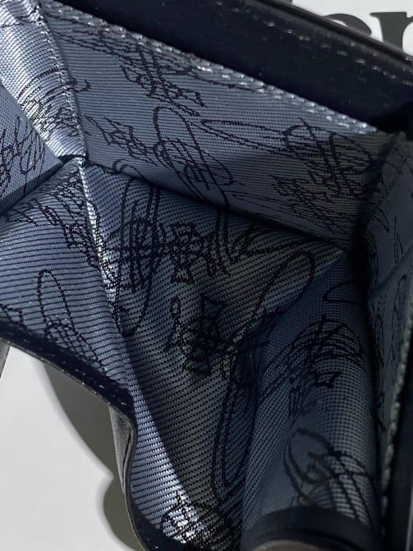 Vivienne Westwood ブラック三つ折り財布 ＃21139