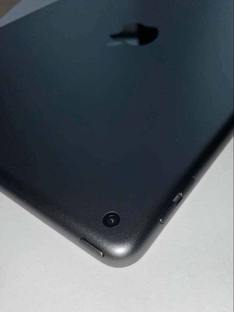 iPad 第9世代 64GB Wi-Fiモデル スペースグレイ
