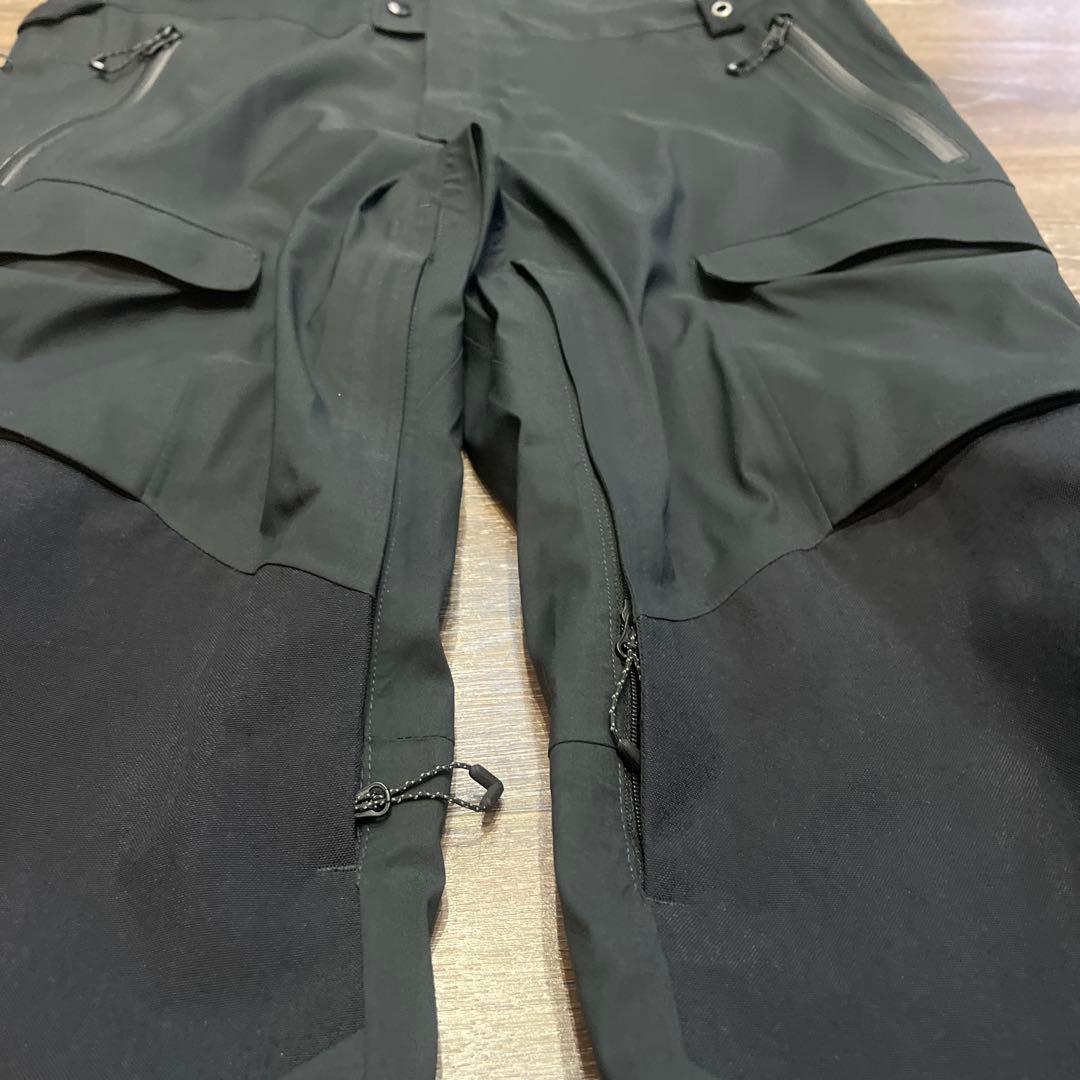 686 GORE-TEX M 美品　スノーボード　ヒブパンツ　メンズ　男性