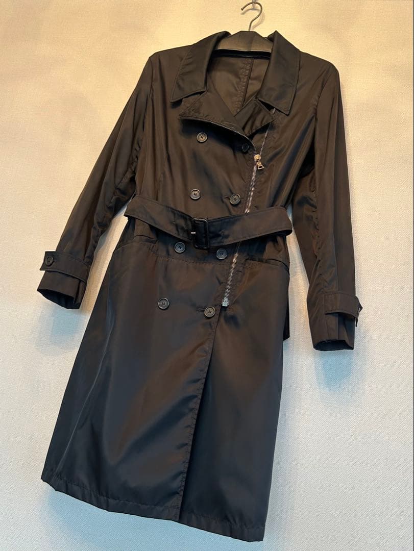 プラダPRADA ブラック ダブルブレスト トレンチコート ナイロン 春秋冬
