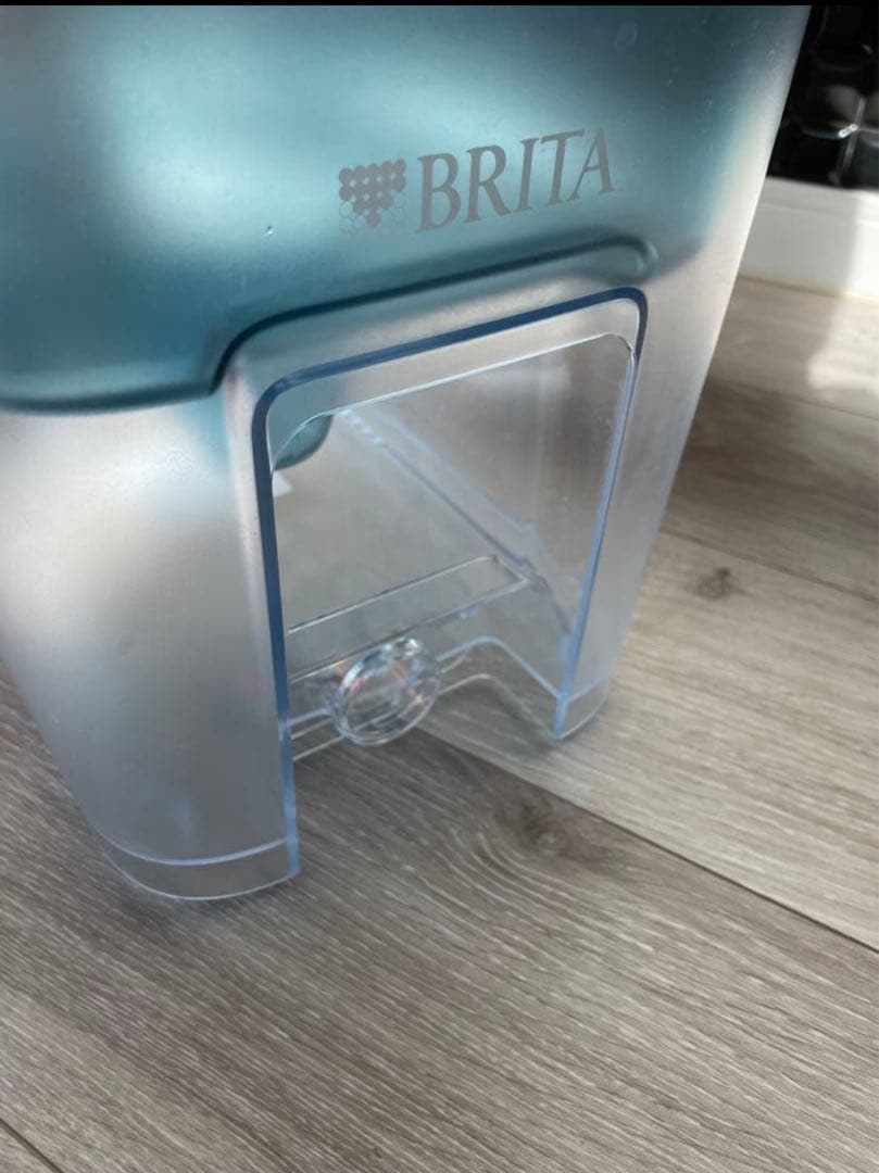 【ウダ】BRITA 浄水器カートリッジ用容器　本体