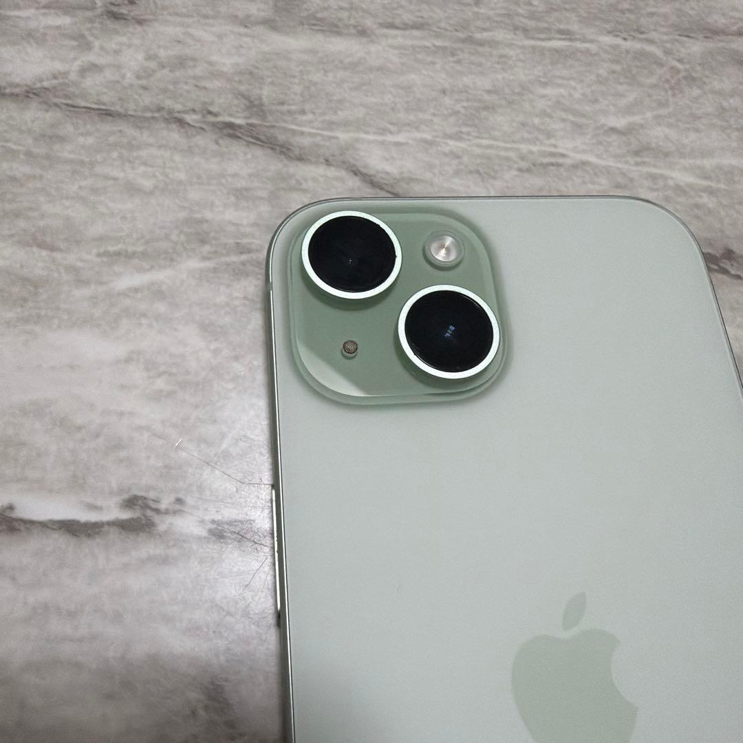 iPhone15 本体 グリーン256GB バッテリー81% 残債なし