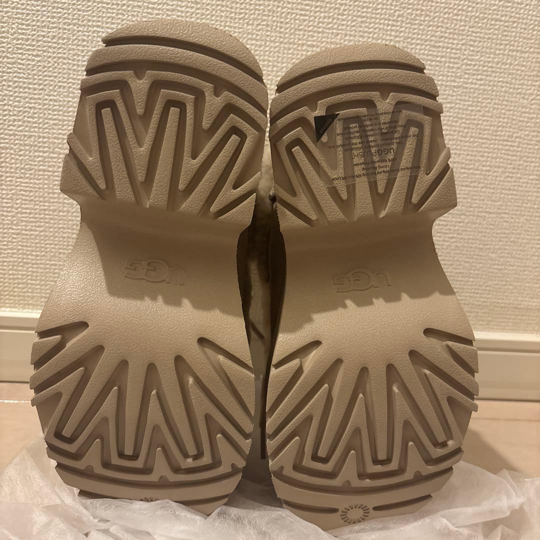 UGG エスミー レース アップ Esmee Lace Up ベージュ