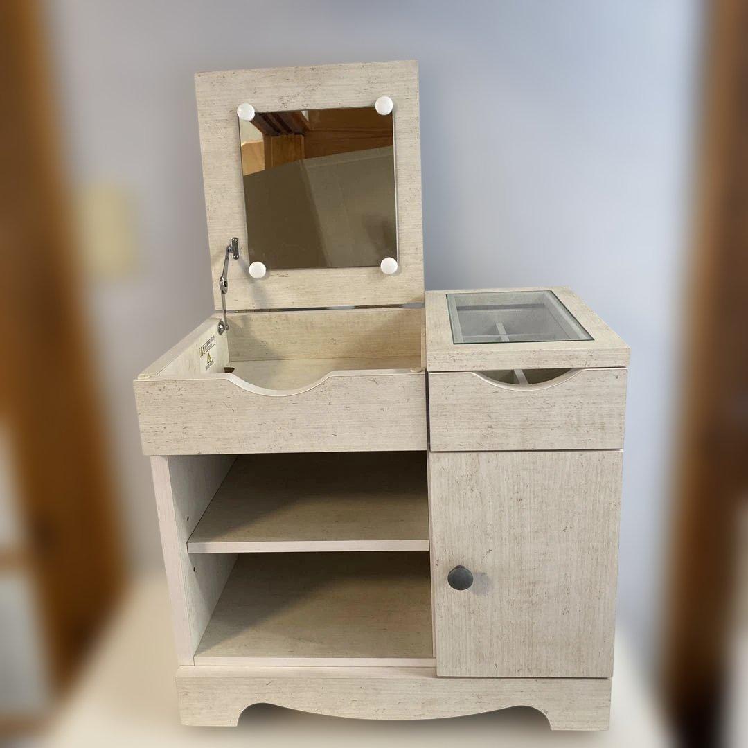 極めて美品　ニトリ　ドレッサーリズバレー