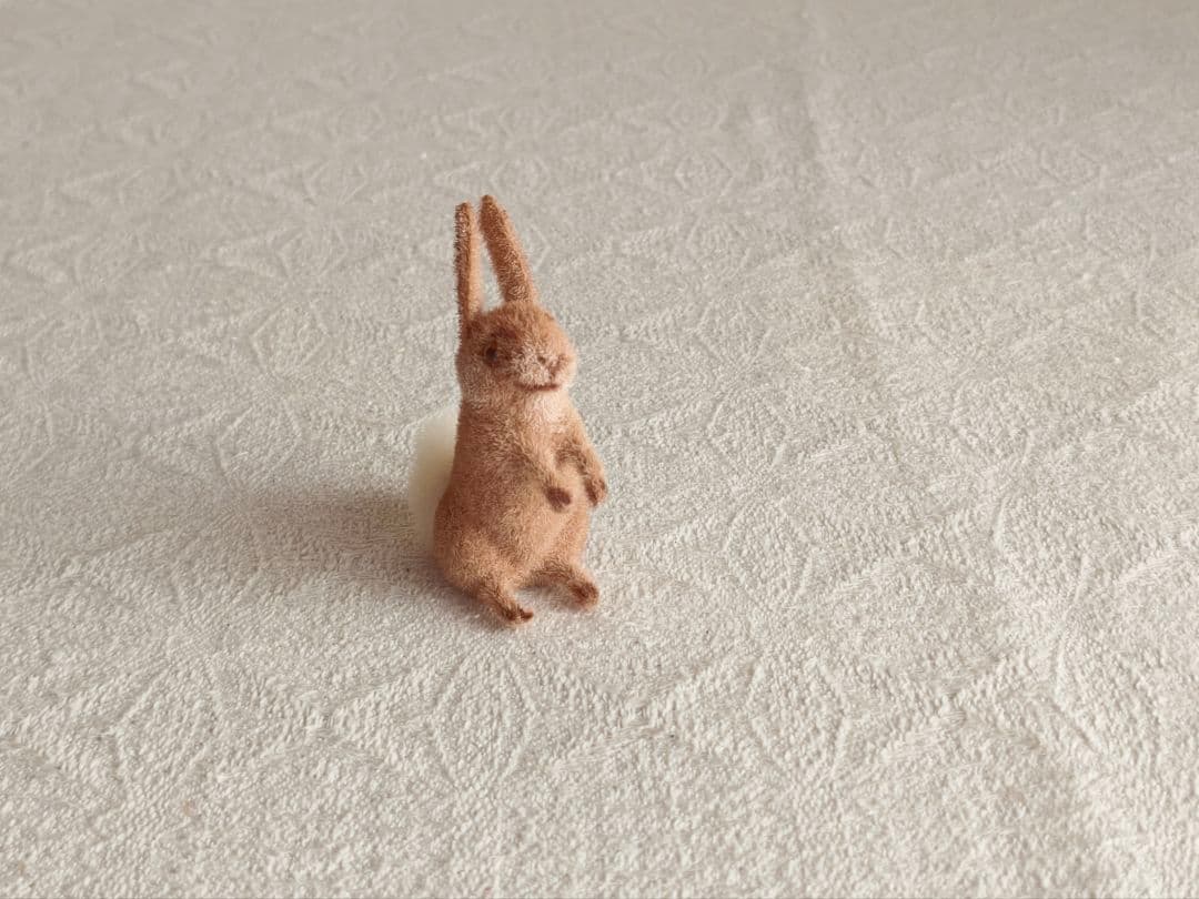 * vintage animal ୨୧ 立ち姿の 可愛い ウサちゃん