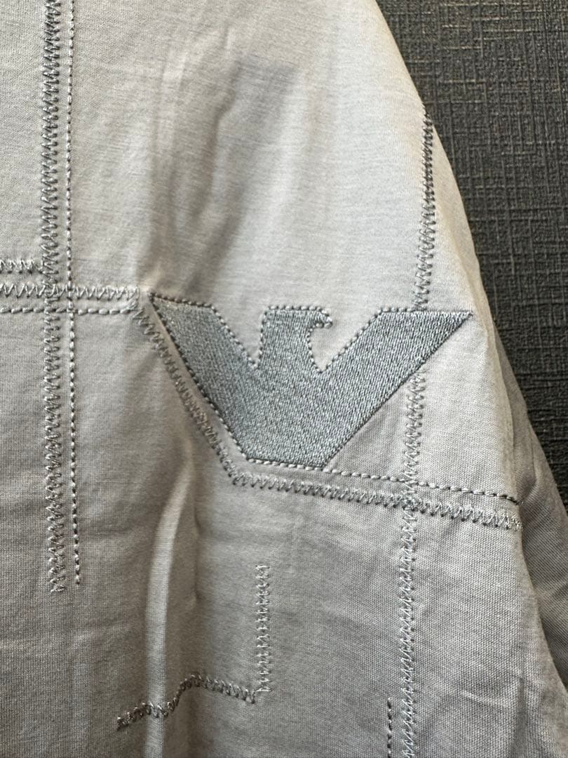EMPORIO ARMANI グレー Tシャツ 新品タグ付き L