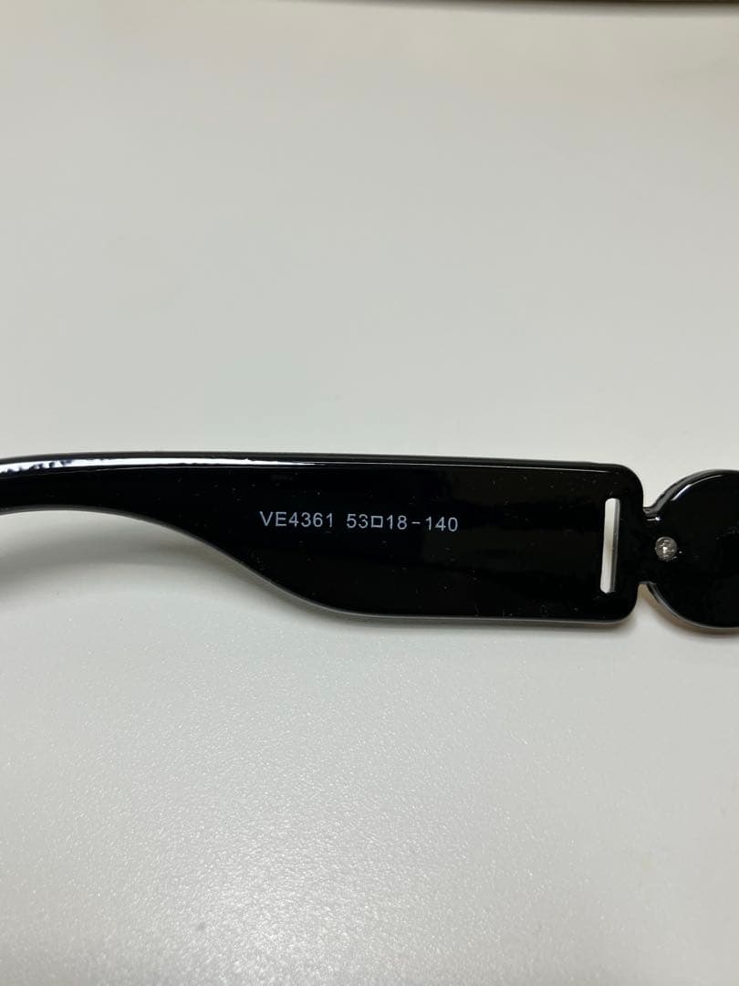 ヴェルサーチ VERSACE メドゥーサ サングラス ケース付