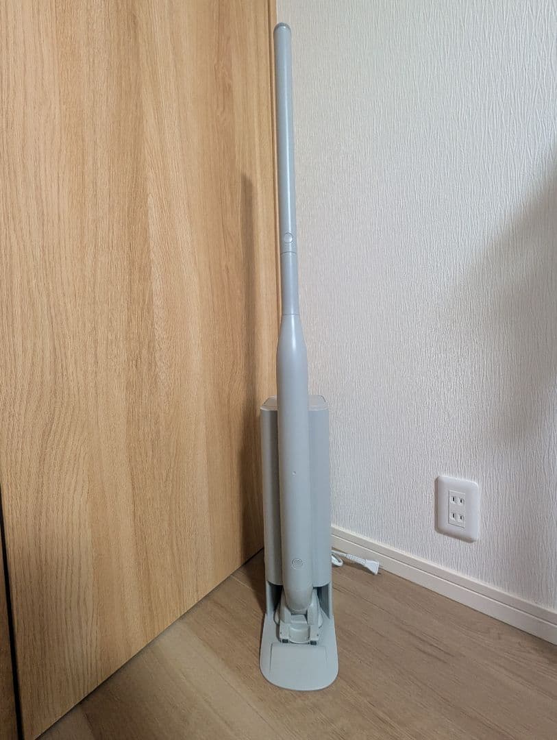 パナソニック☆自動集塵☆コードレススティック掃除機 MC-NS70F