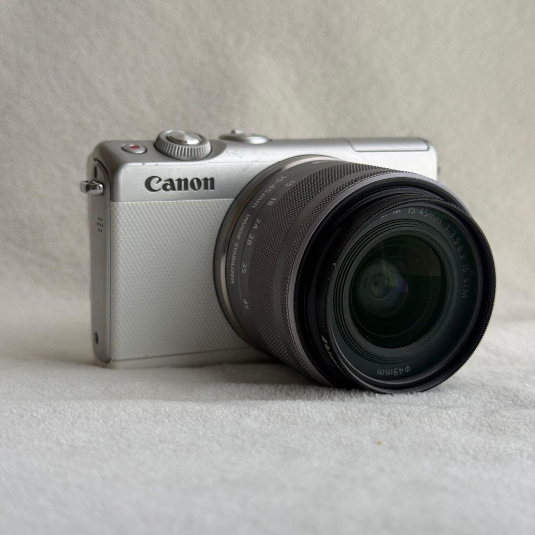 【明日午前発送可能】Canon EOS M100 ミラーレス一眼