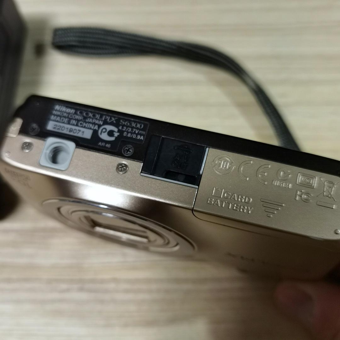 Nikon コンデジ Coolpix S6300 エレガントゴールド