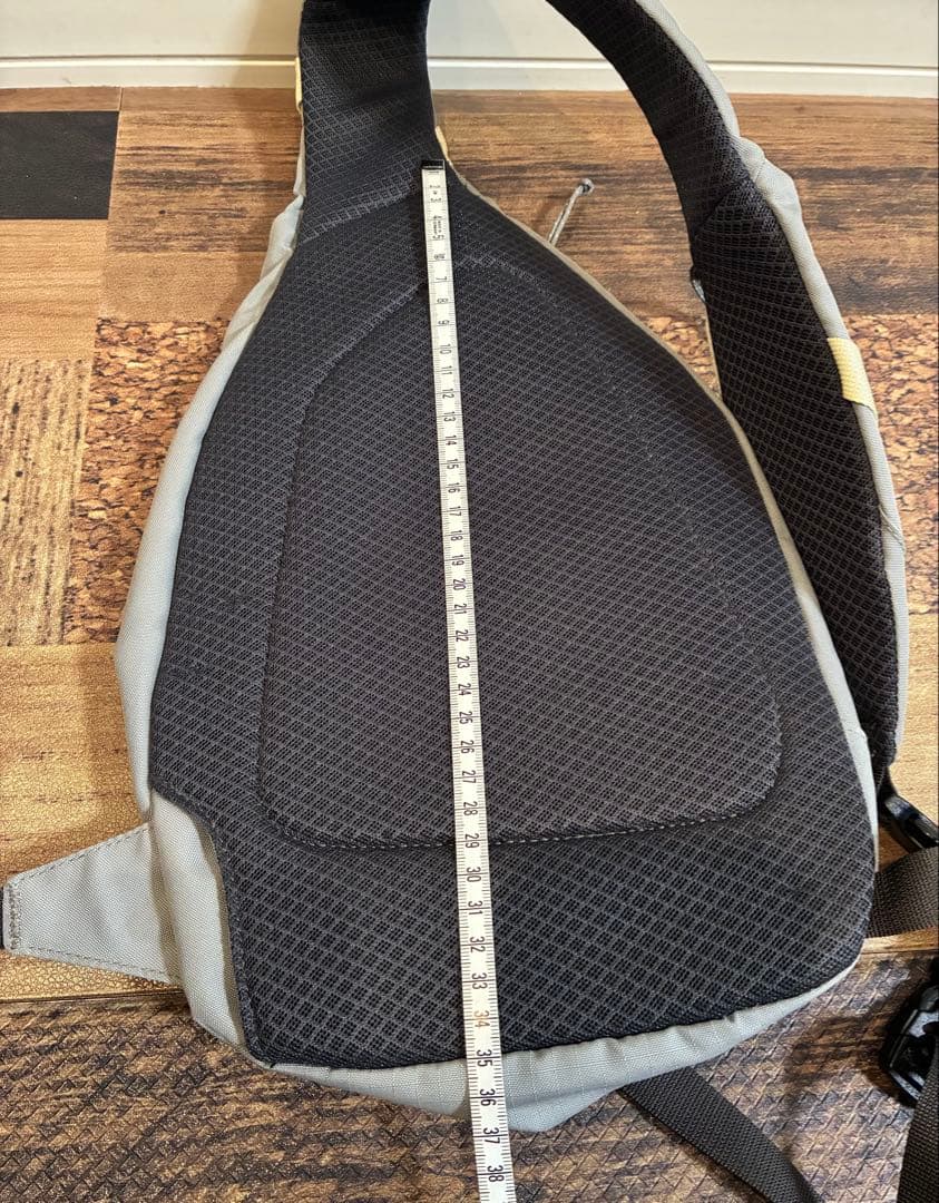 極美　Patagonia パタゴニア　ショルダーバッグ ボディバッグ　グレー8L