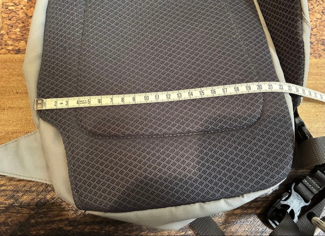 極美　Patagonia パタゴニア　ショルダーバッグ ボディバッグ　グレー8L