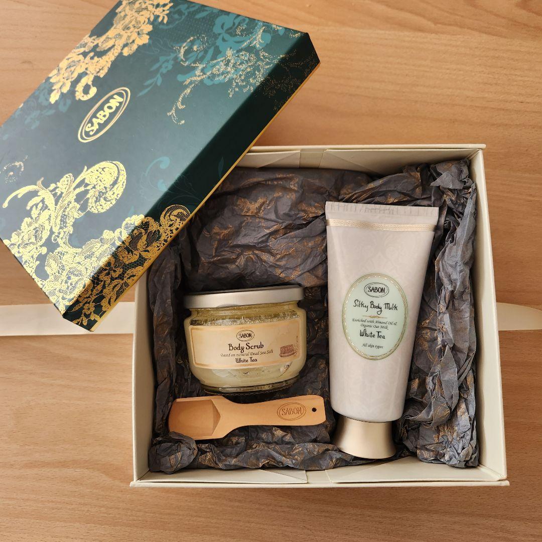 SABON ホワイトティー ボディケアセット　ギフトBOX　新品未使用