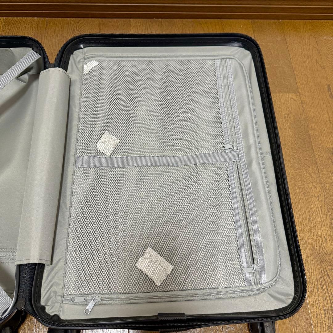 無印良品 キャリーケース 36L TSA 鍵付き 赤