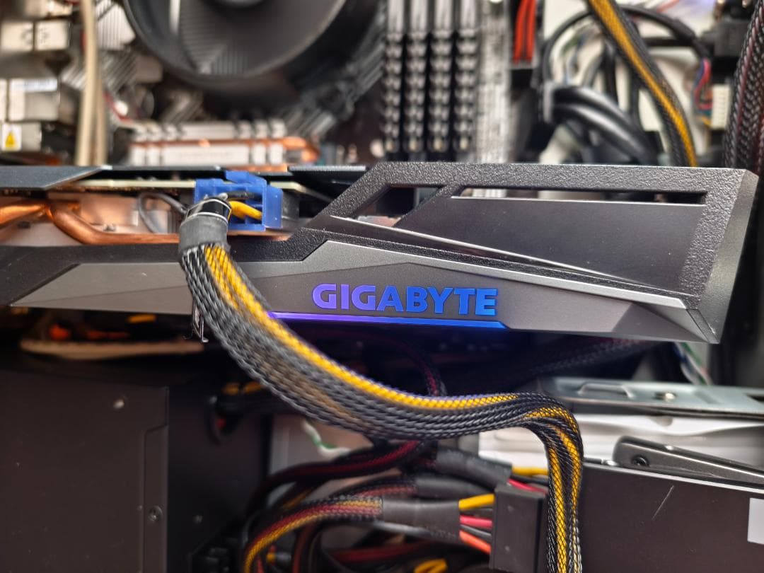 グラフィックボード・グラボ・ビデオカード GIGABYTE GEFORCE RTX 3050 GAMING OC 8GB