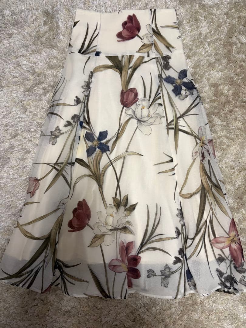 （新品未使用）マイストラーダ♡サマーフラワースカート