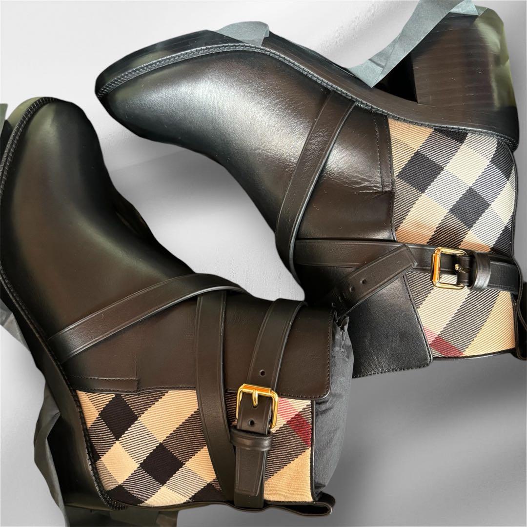正規品 鑑定済み 新品未使用 Burberry チェック ブーツ 24.5cm