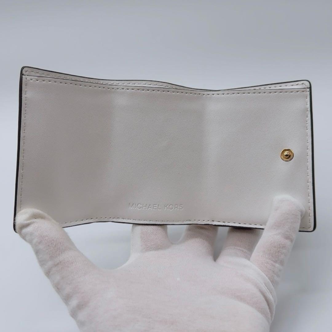 マイケルコース 財布 GREENWICH XS FLAP TRIFOLD ②