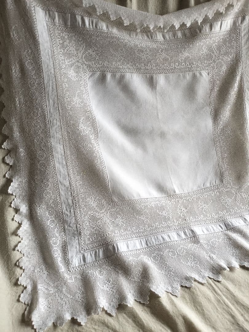 英国　Vintage　whiteクロッシュレース　テーブルクロス