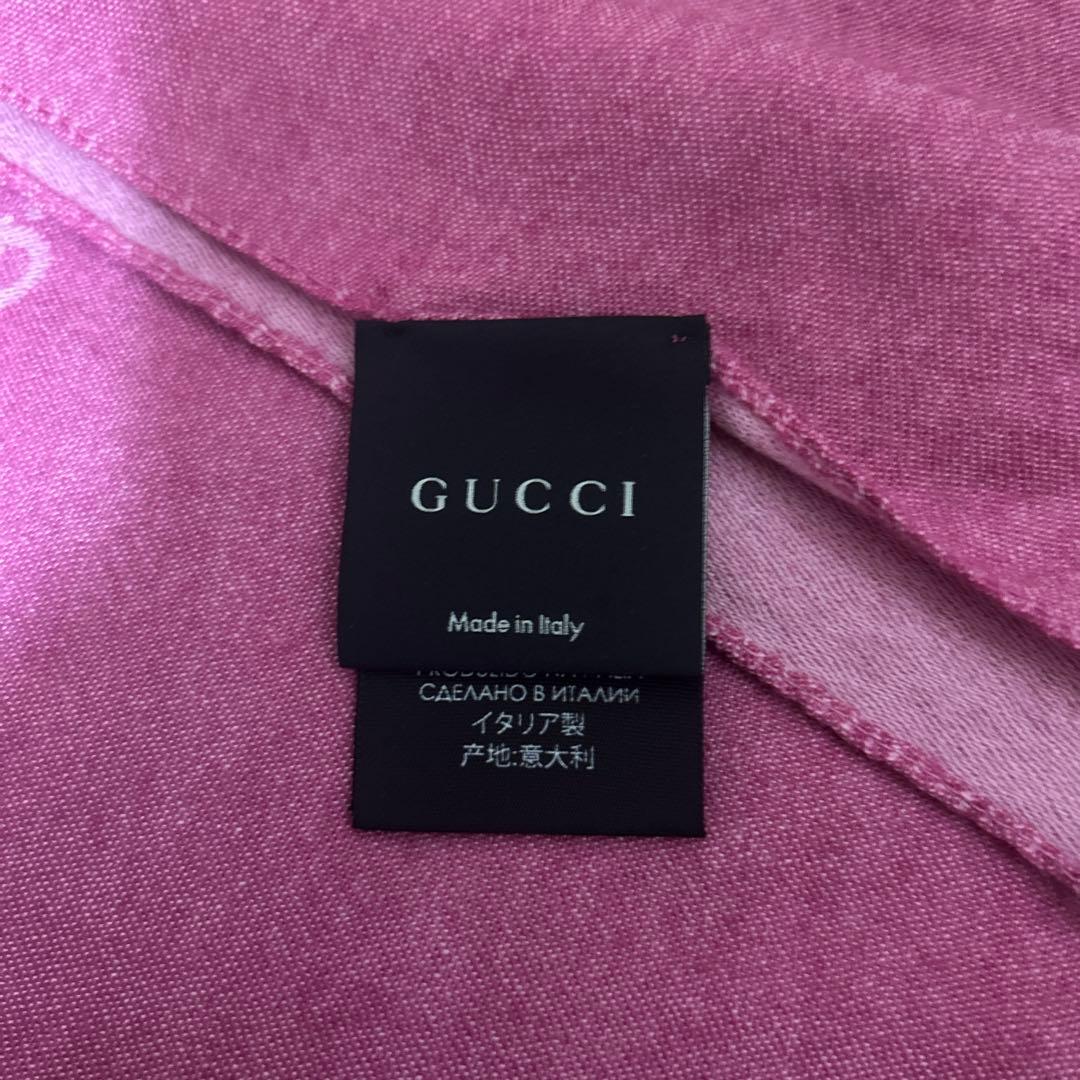 GUCCI GGロゴマフラー ピンク