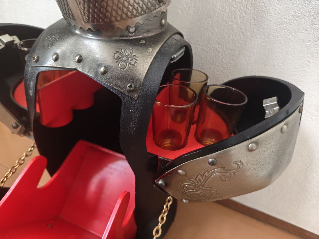 西洋甲冑グラスホルダー