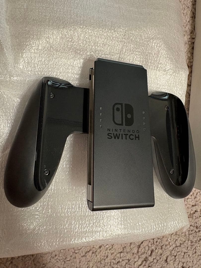 Nintendo Switch 本体 赤/青/紫/黄　付属品あり　美品