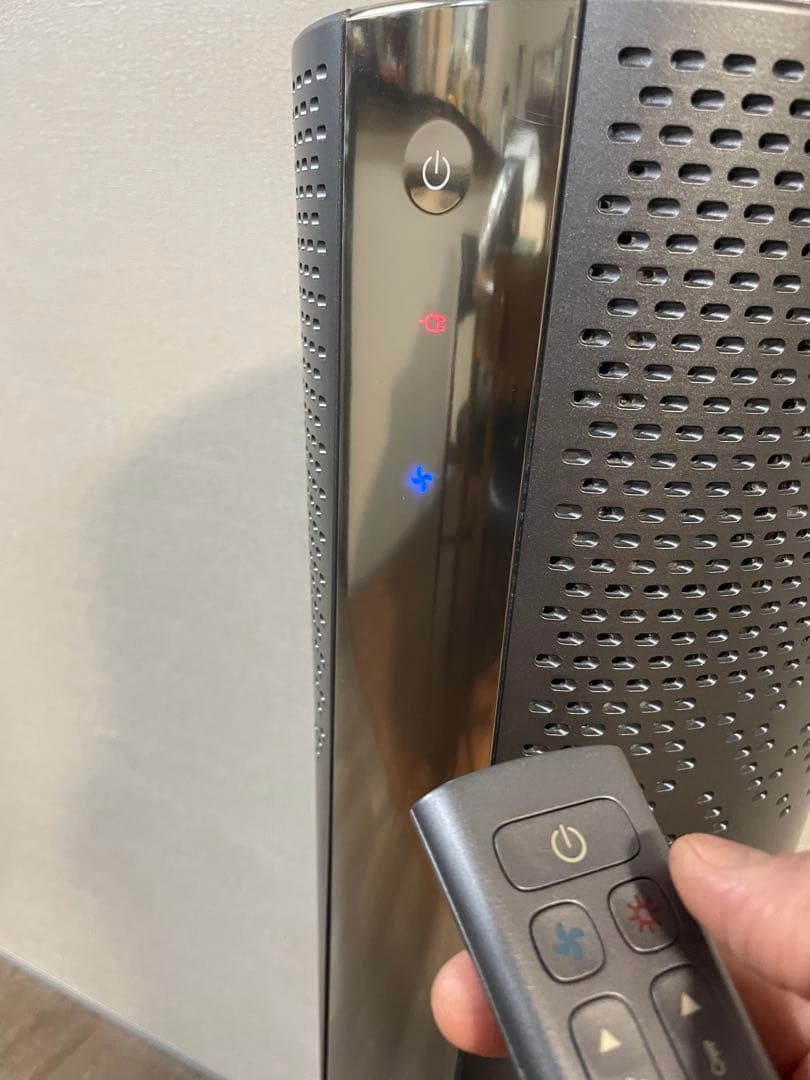 DeLonghi タワー型　冷房&暖房&空気清浄機　リモコン付き