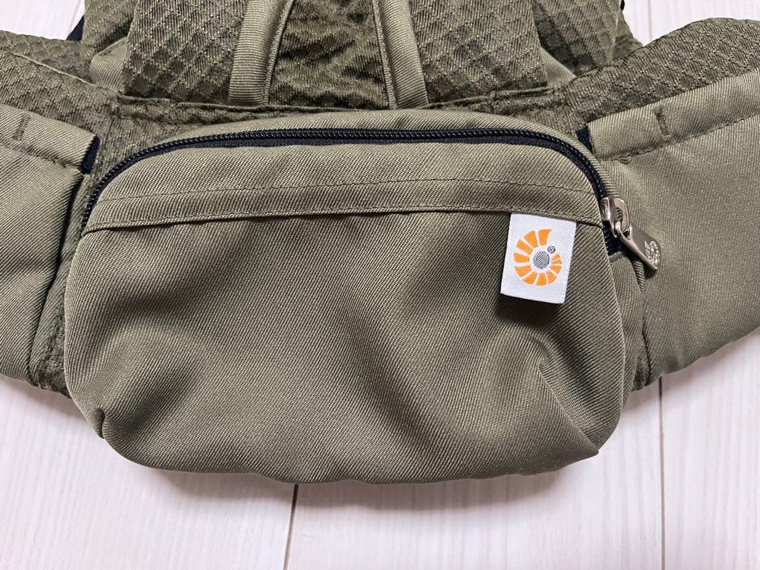 【美品】エルゴベビー　オムニ ブリーズ　オリーブグリーン