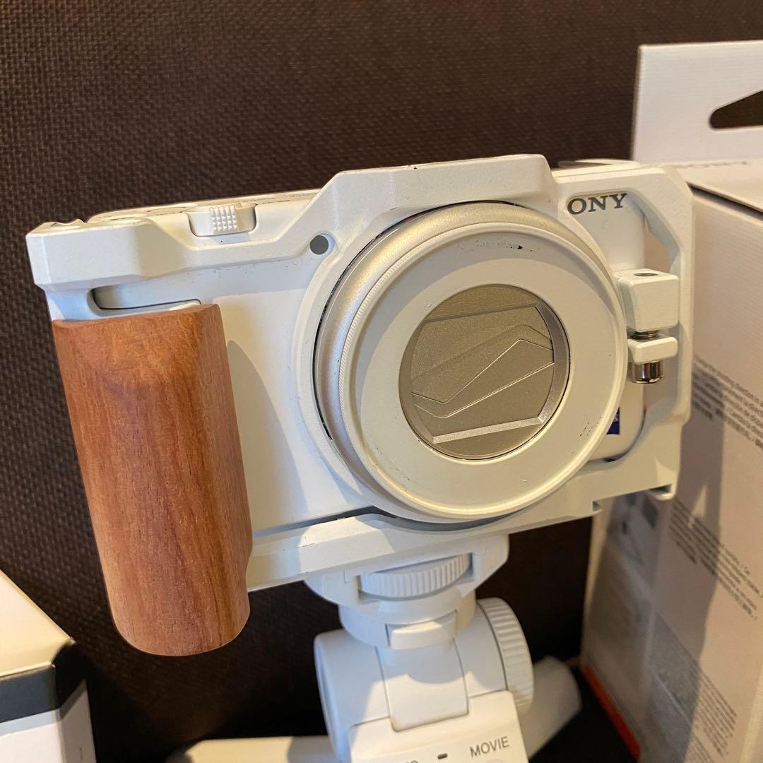 【新品同様】SONY ZV-1 純正スタンド・映画風撮影レンズ付き 白好きの方へ