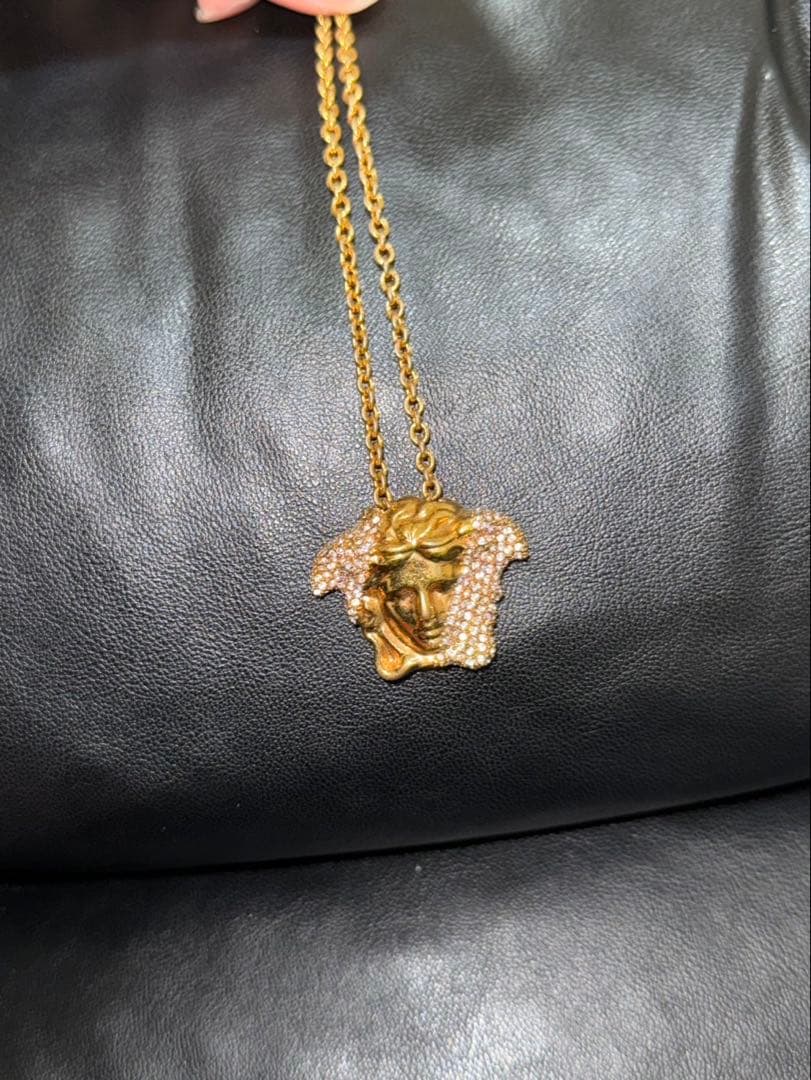 ぺ*く様 VERSACE ネックレス