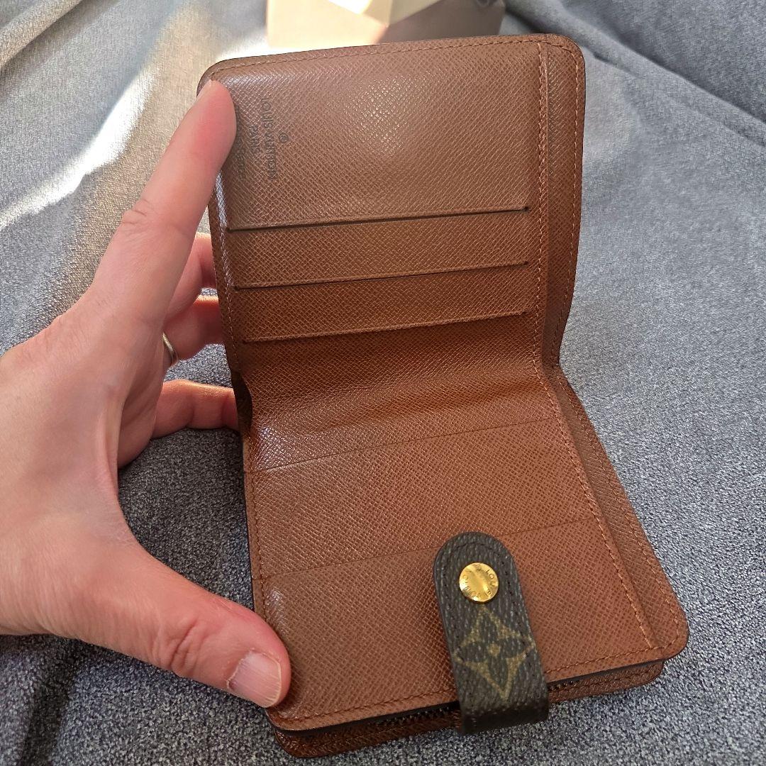 美品Louis Vuitton 二つ折り財布 ブラウン