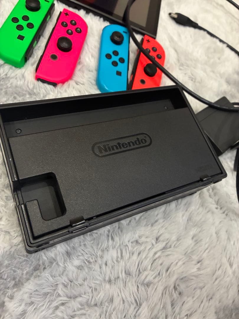 Nintendo Switch 本体 ジョイコン4個付き