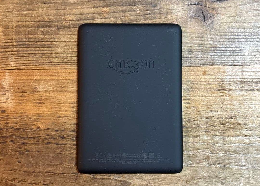 Kindle Paperwhite 第10世代 8G カバー付き