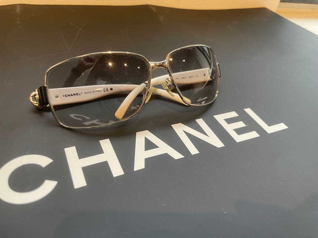 【極美品】CHANEL ココマーク　グラデーション スクエアフレーム サングラス