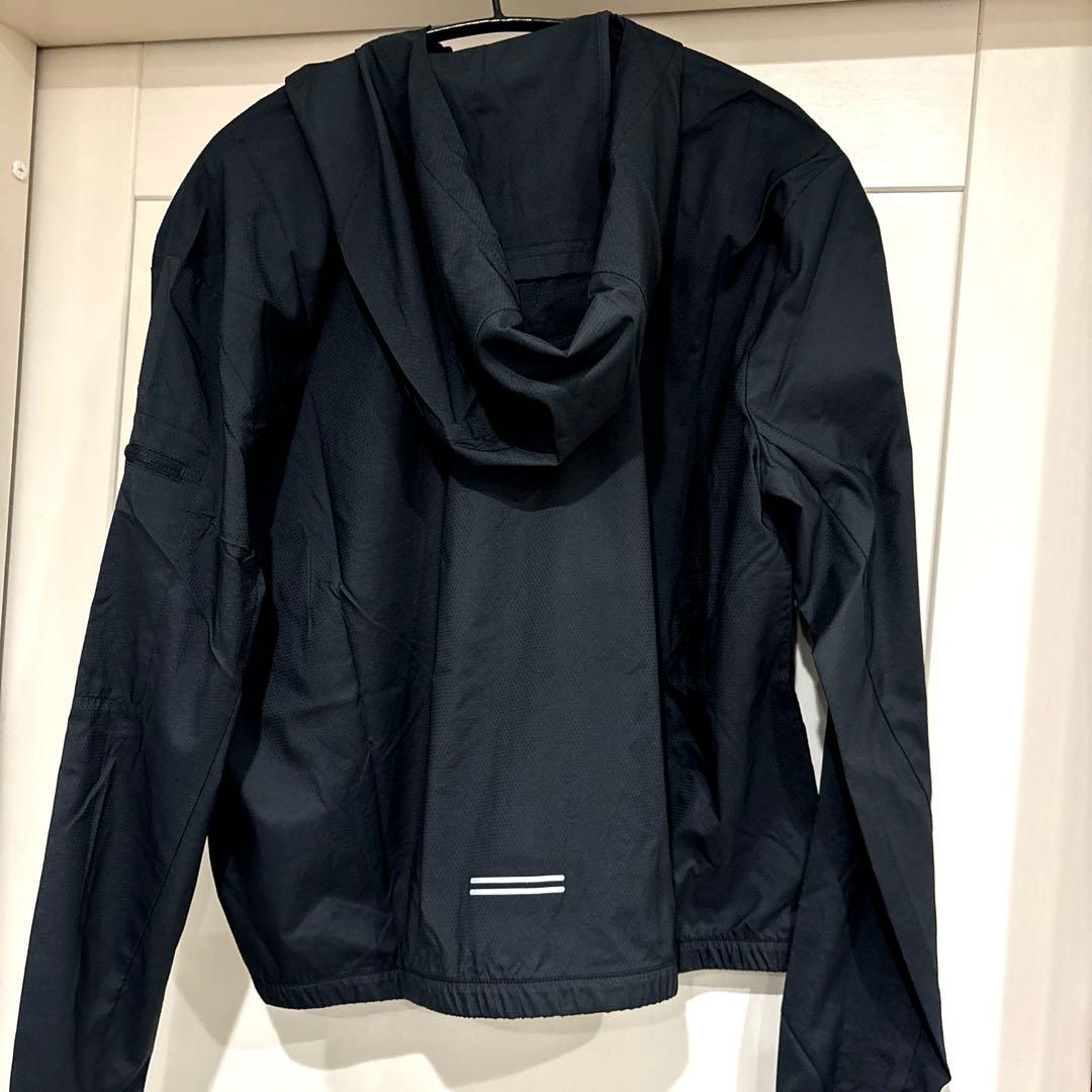 ナイキ　NIKE ランニングジャケット・ジャージ　パッカブル　新品　レディースM