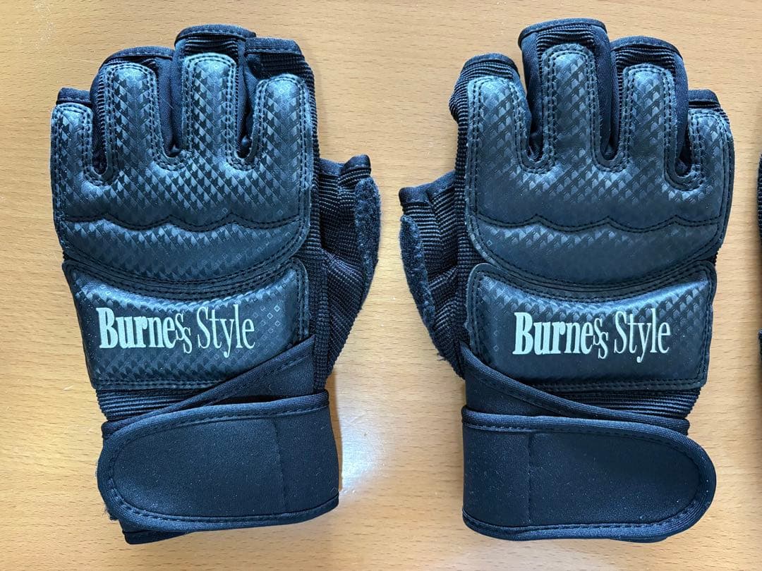 み*ん様 Burness Style バーネススタイル　ボクシンググローブ M