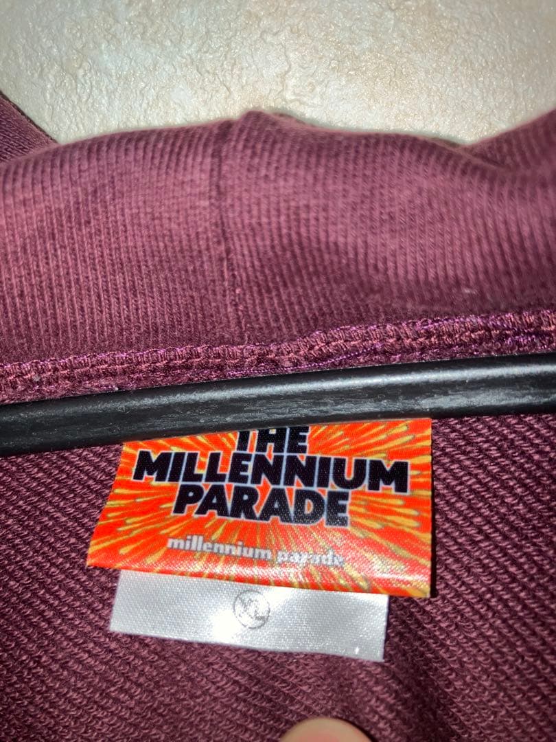 millennium paradeパーカー