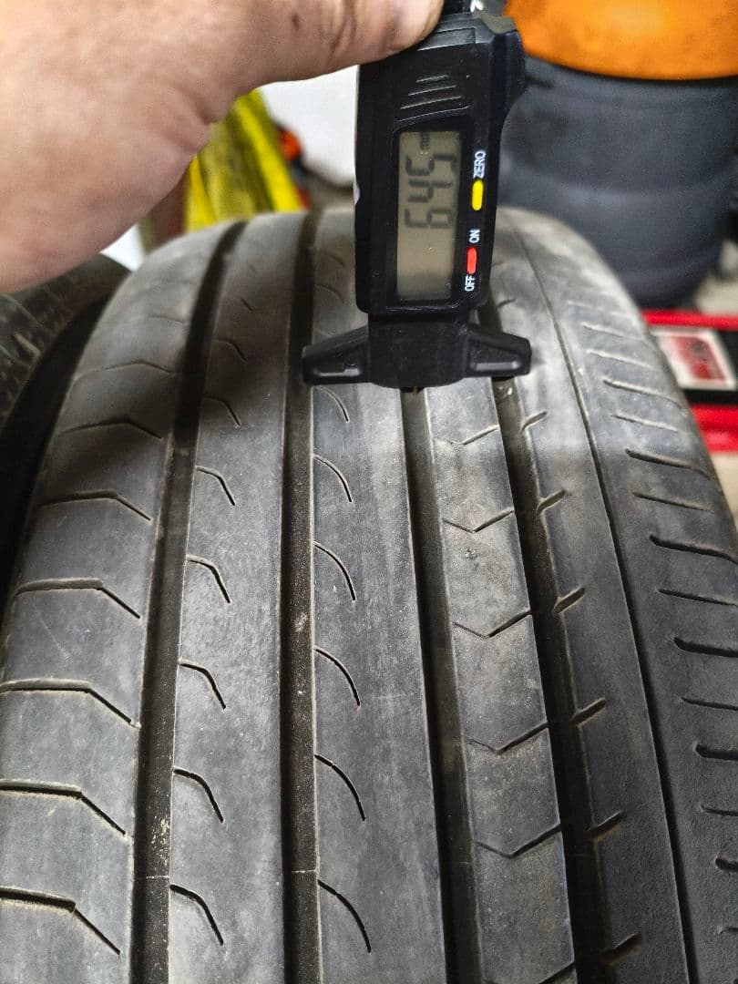 205/60R16 YOKOHAMA BluEarth-RV 4本セット