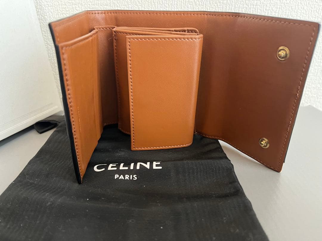 CELINE セリーヌ トリオンフ トリフォールドウォレット 三つ折り財布