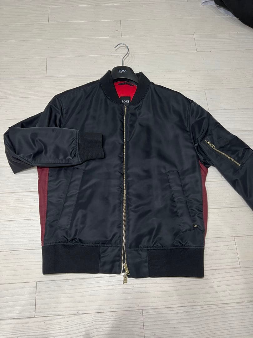 HUGO BOSS MA-1スタイルジャケット