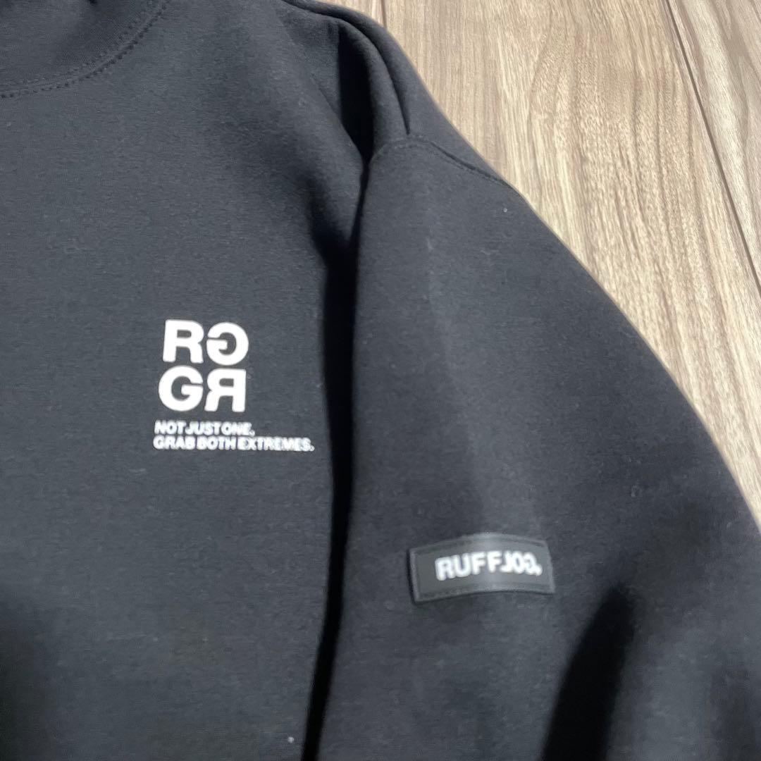 美品✨RUFFLOGのトップス