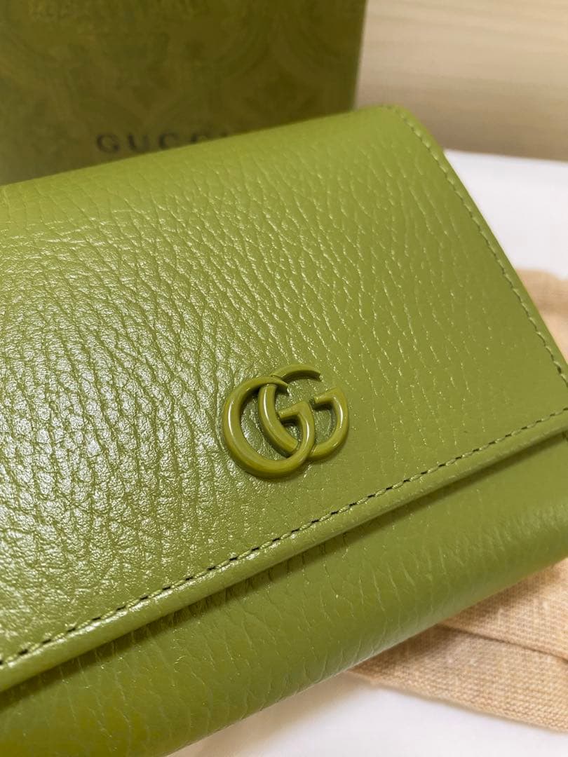 新品未使用　GUCCI GGマーモント　ミニウォレット　財布　グリーン　金運