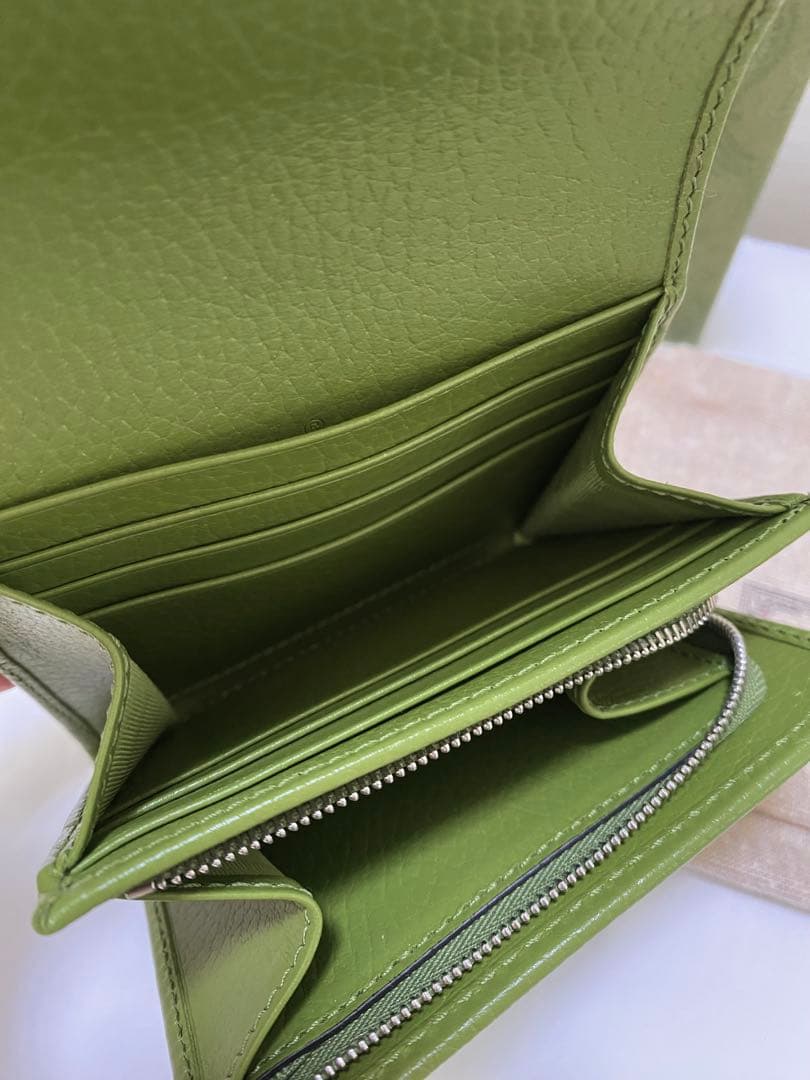 新品未使用　GUCCI GGマーモント　ミニウォレット　財布　グリーン　金運