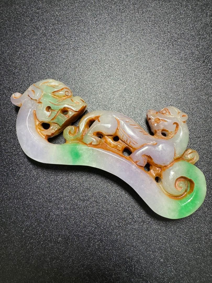 翡翠 龍と虎　清時代 中国古美術 雕刻 極細工装飾品 時代物 お守り 極細工根付