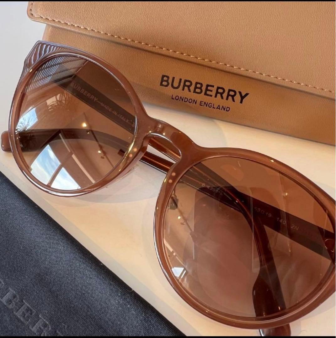 BURBERRY ブラウン サングラス