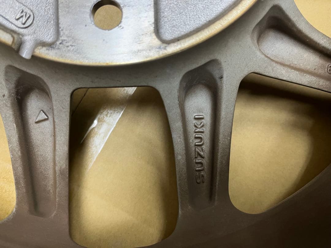 SUZUKIジムニー　JB 64W 純正ホイール