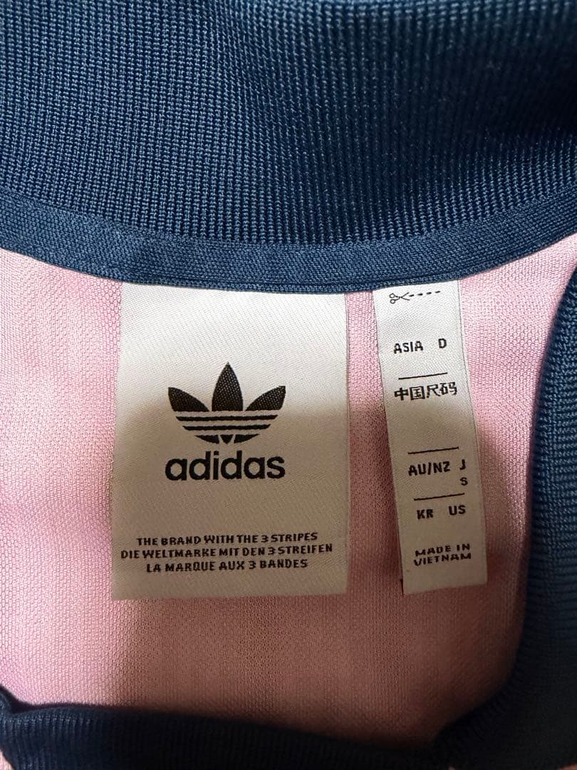 adidas Tシャツ